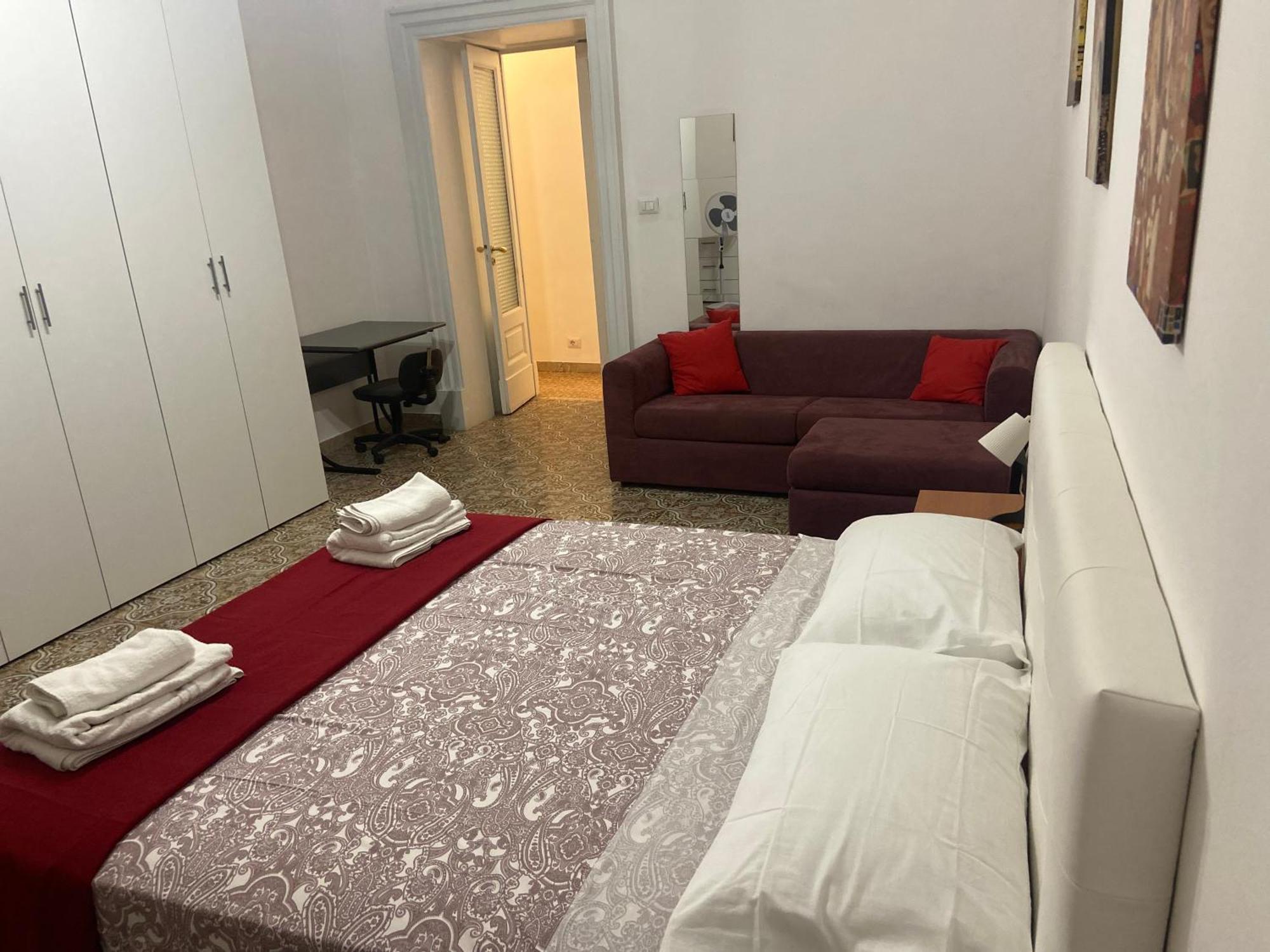 קטאניה Casa Vacanza La Collegiata מראה חיצוני תמונה